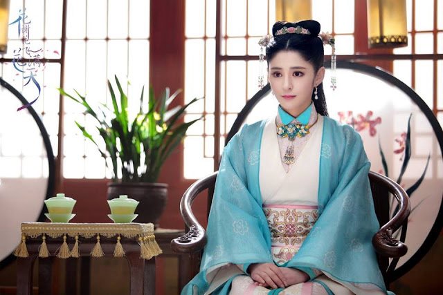 Hoa Tạ Hoa Phi Hoa Mãn Thiên - As Flowers Fade And Fly Across The Sky